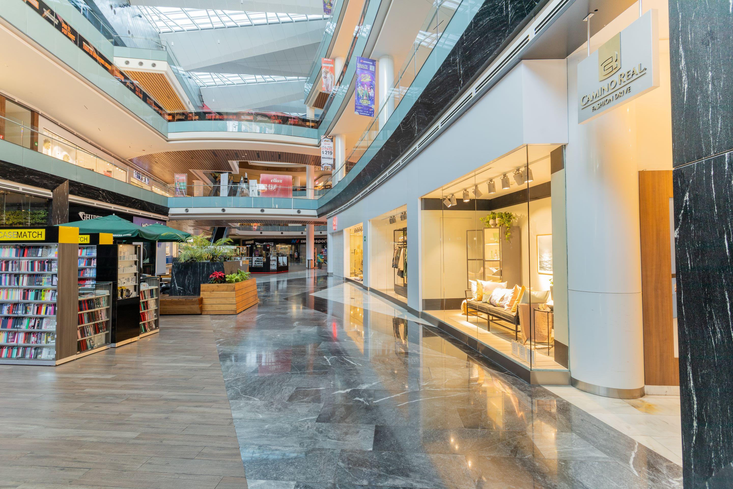 Camino Real Fashion Drive Monterrey Hotel San Pedro Garza Garcia Ngoại thất bức ảnh Interior of the mall