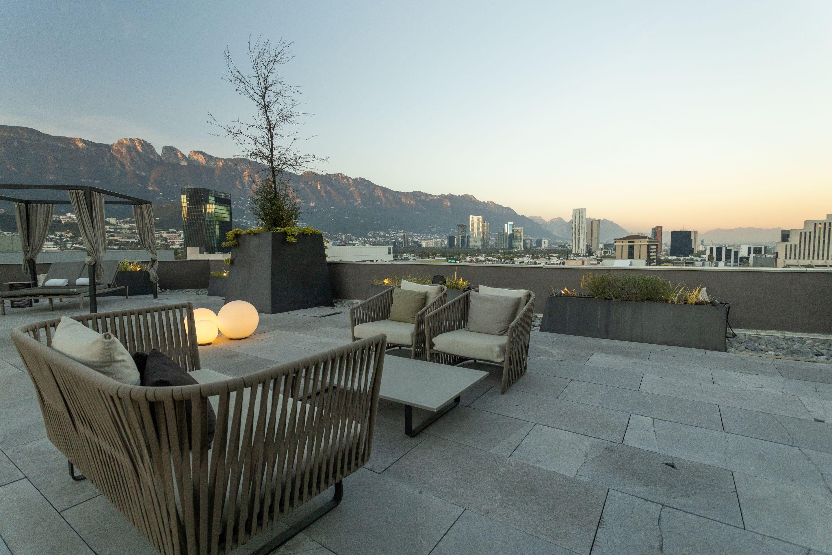 Camino Real Fashion Drive Monterrey Hotel San Pedro Garza Garcia Ngoại thất bức ảnh Rooftop terrace
