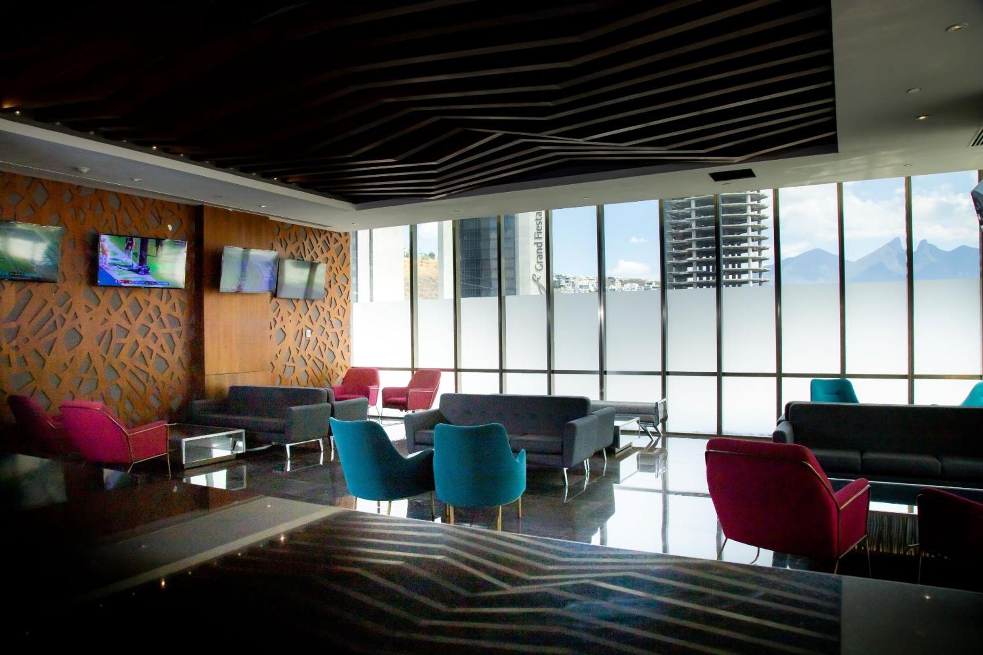 Camino Real Fashion Drive Monterrey Hotel San Pedro Garza Garcia Ngoại thất bức ảnh The airport's VIP lounge