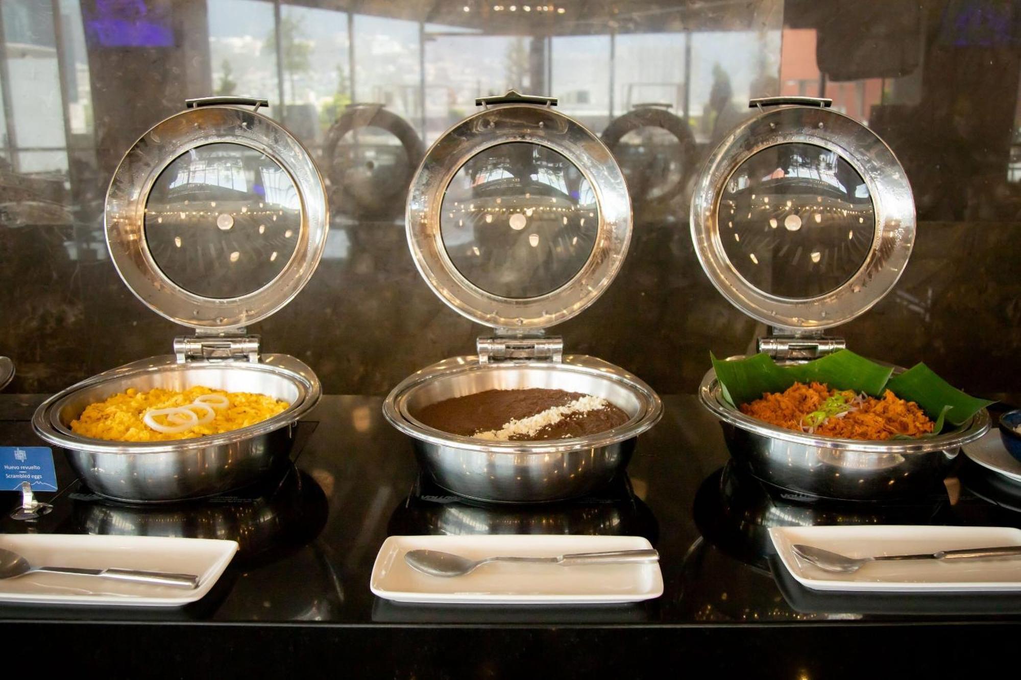 Camino Real Fashion Drive Monterrey Hotel San Pedro Garza Garcia Ngoại thất bức ảnh A chafing dish